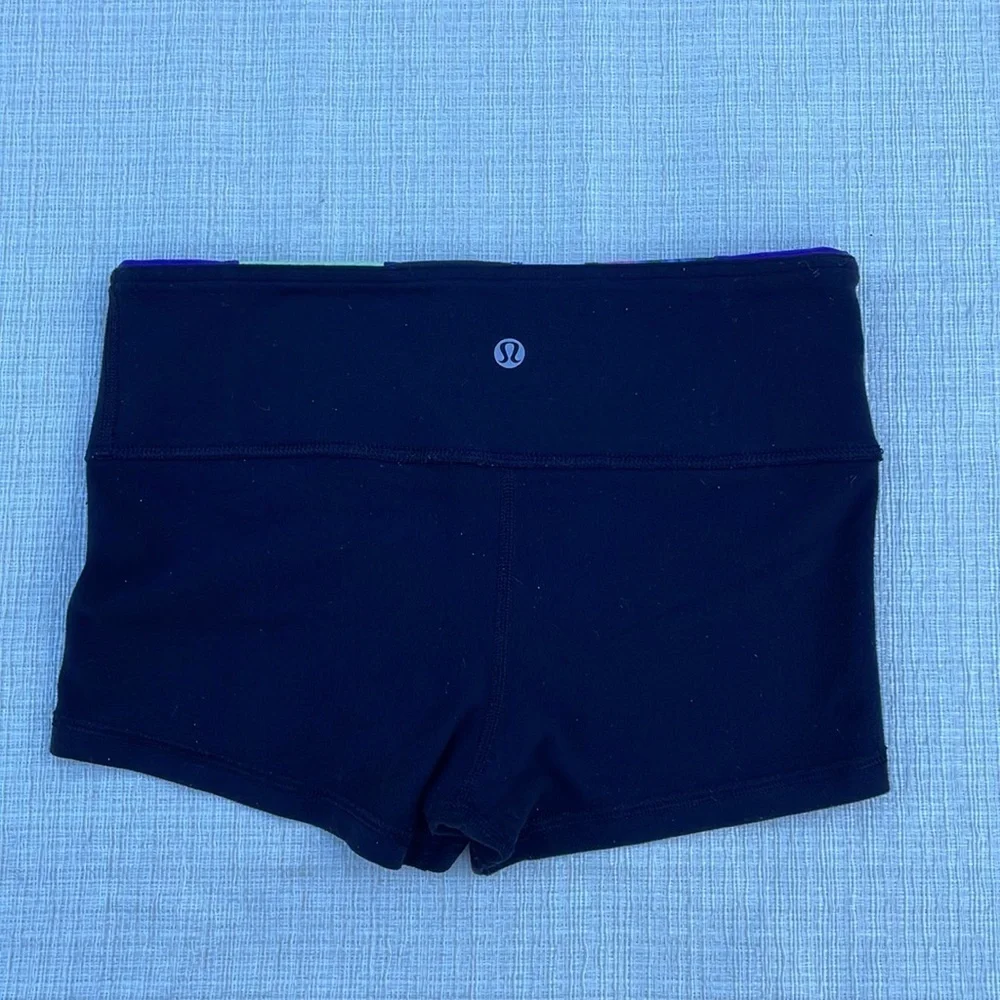 Lululemon Boogie Short Black Quilt 5 Size 4 Style Number: W7284S